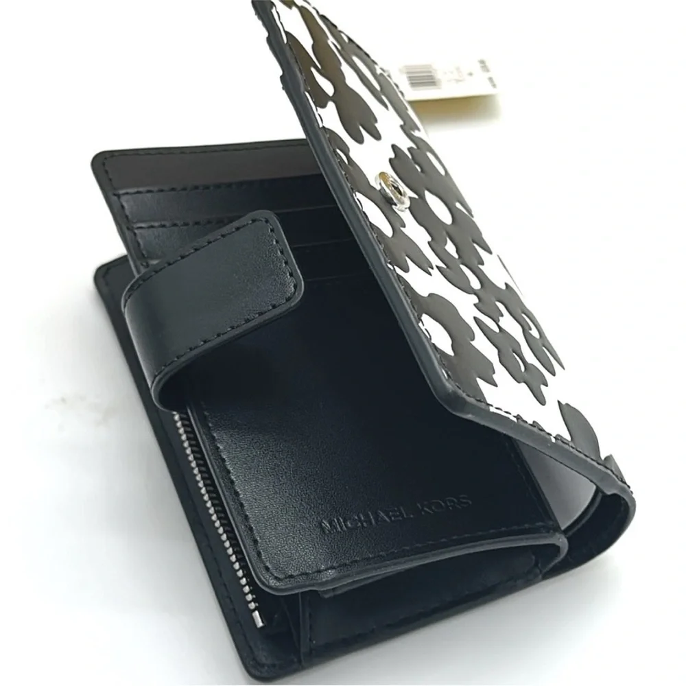 Michael Kors Black and White Floral Wallet - Picture 5 of 16
